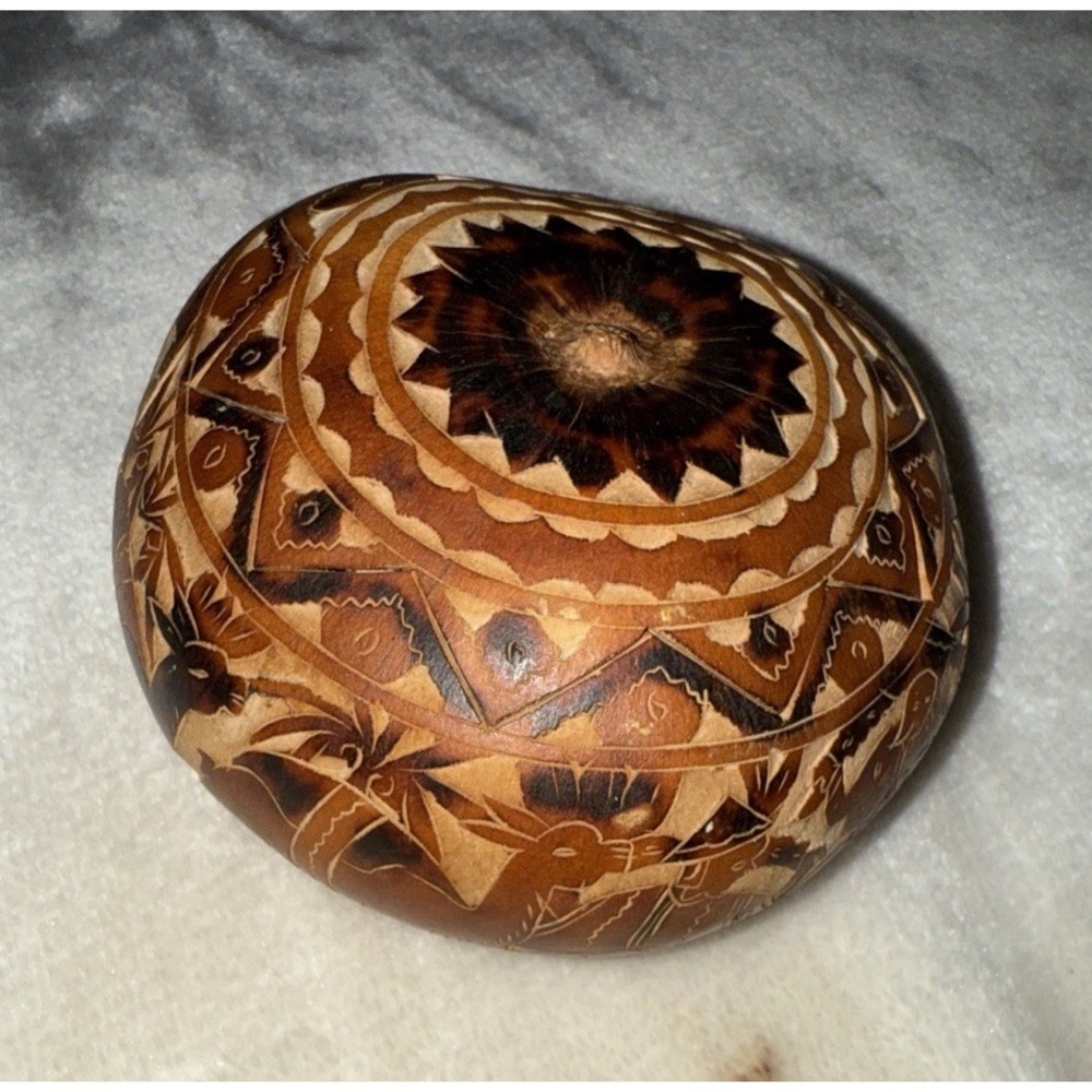 VINTAGE ETCHED GOURD JAR DISH MEXICAN FOLK